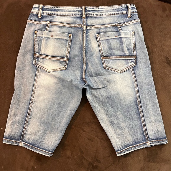 Mens denim shorts - Picture 2 of 2